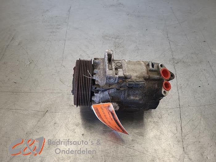 Pompe clim d'un Renault Trafic, Renault, -, 3 mois de garantie, Utilisé