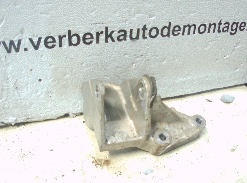 SUPPORT MOTEUR DROIT Peugeot 407 (6C / J) (96-461-357), Kontakt-peugeot@peugeot.com, Utilisé, Peugeot Deutschland GmbH, Bahnhofsplatz
65423  Rüsselsheim, DE