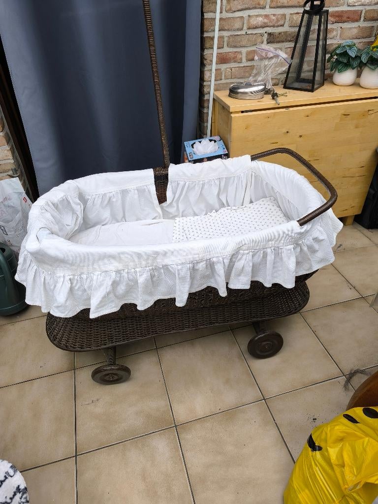rotan wieg, Kinderen en Baby's, Babywiegjes en Ledikanten, Ophalen, Gebruikt, Wieg