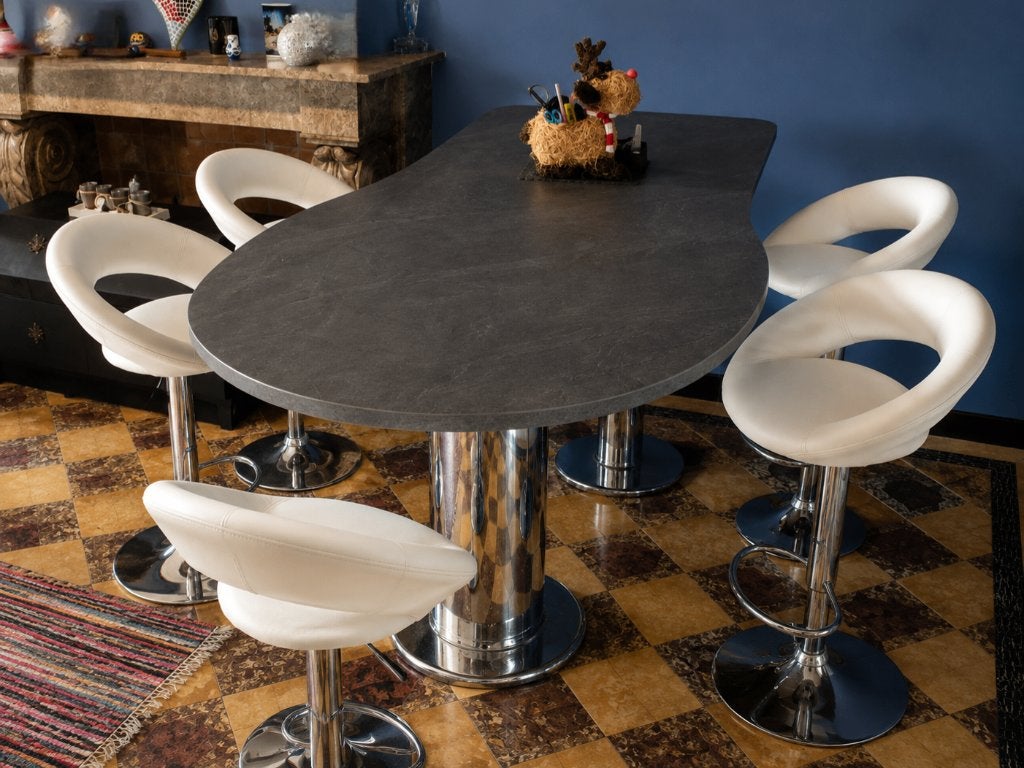Table haute + 5 fauteuils, Enlèvement, Utilisé