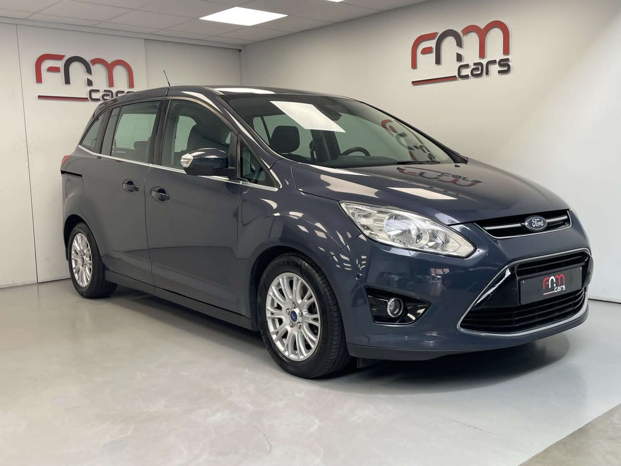 Ford Grand C-Max Grand C-Max 1.6 TDCi Titanium Navi Garantie, Achat, 129 g/km, Entreprise, MPV ou Monospace