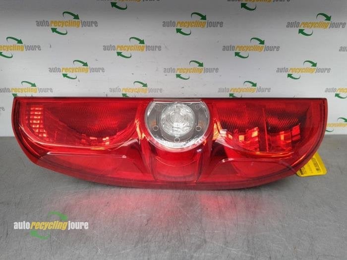 Feu arrière gauche d'un Fiat Doblo, -, -, 3 mois de garantie, Utilisé