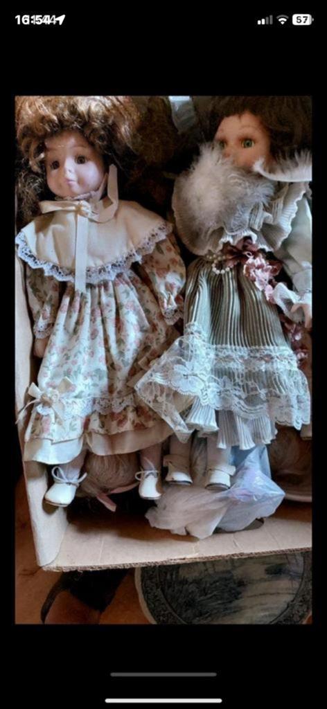 À vendre ancienne poupee en porcelaine : Antiquités, Ophalen, Zo goed als nieuw, Pop