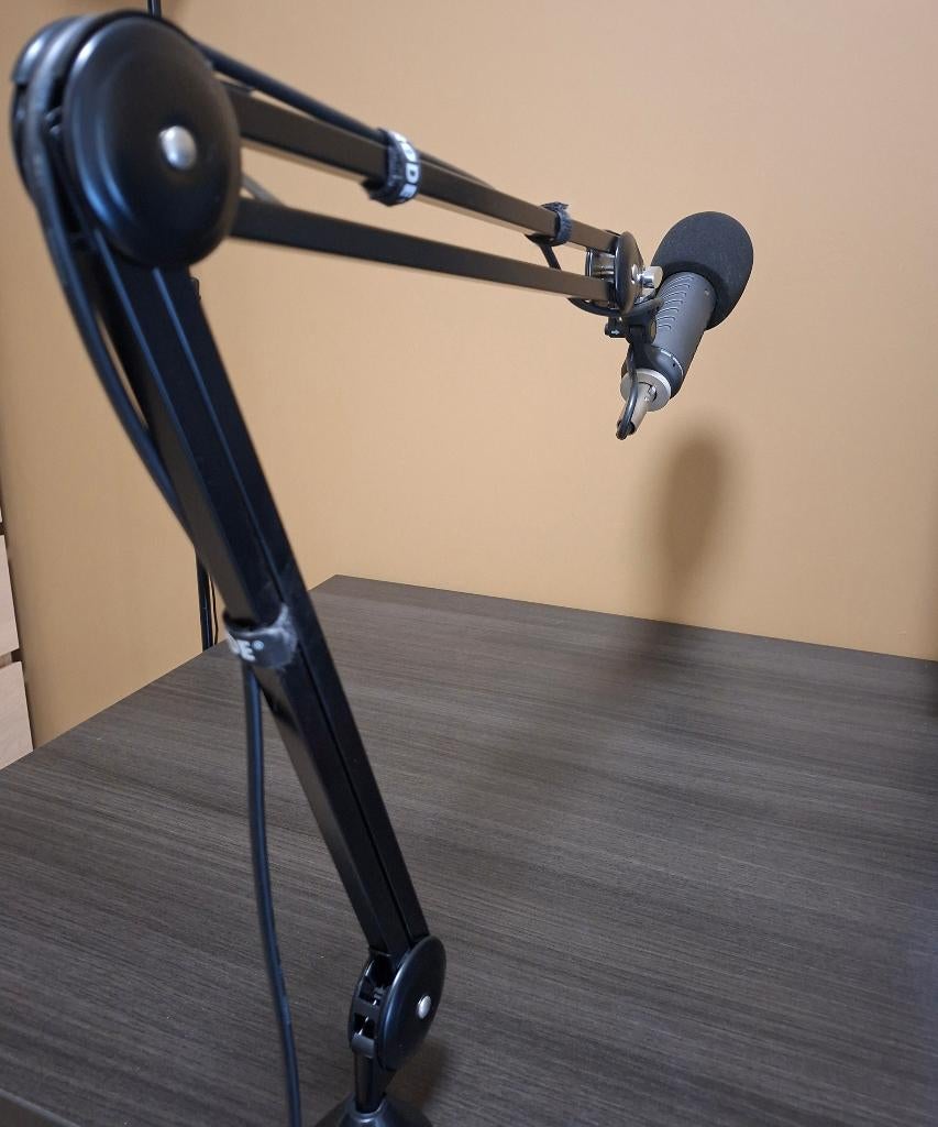 Rode Procaster + Arm + Audio Interface!, Enlèvement ou Envoi, Comme neuf, Micro studio