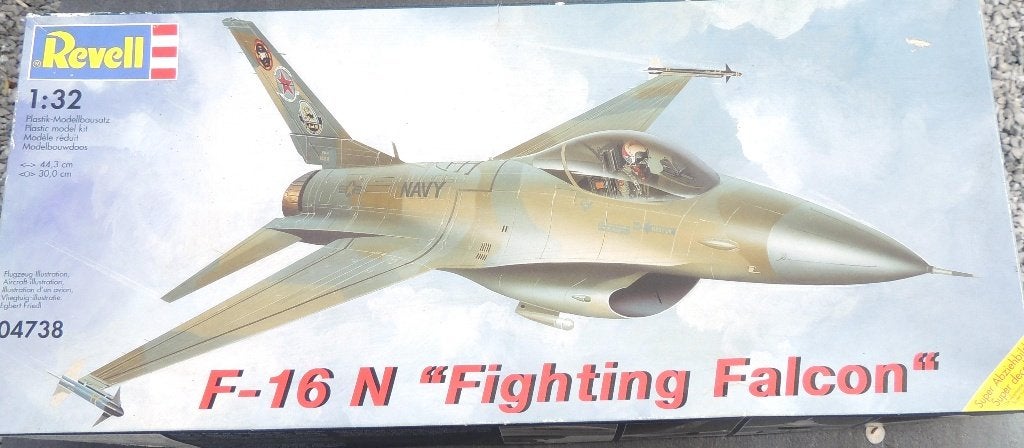 REVELL - F16 N FALCON Echelle 1/32ième, Verzenden, Revell, Zo goed als nieuw, Groter dan 1:72