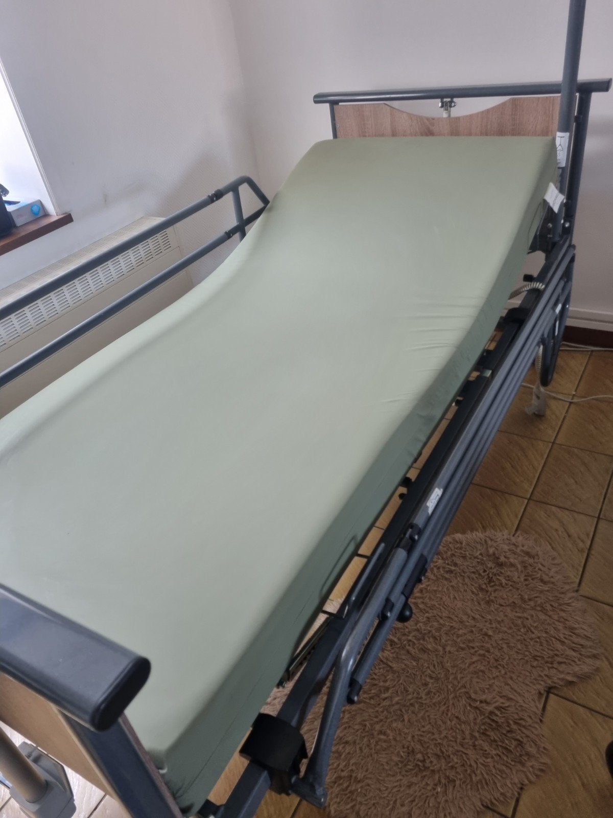 matras ziekenhuis bed, Diversen, Verpleegmiddelen, Ophalen, Zo goed als nieuw