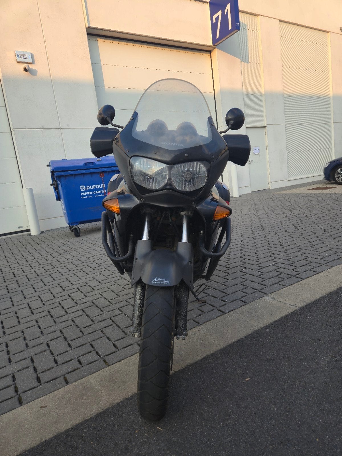 Honda varadero 1000xl, Motos