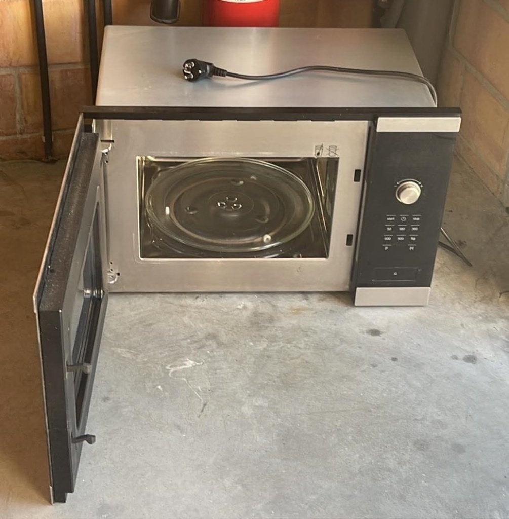 Magnetron, Electroménager, Micro-ondes, Enlèvement, Utilisé, Encastré
