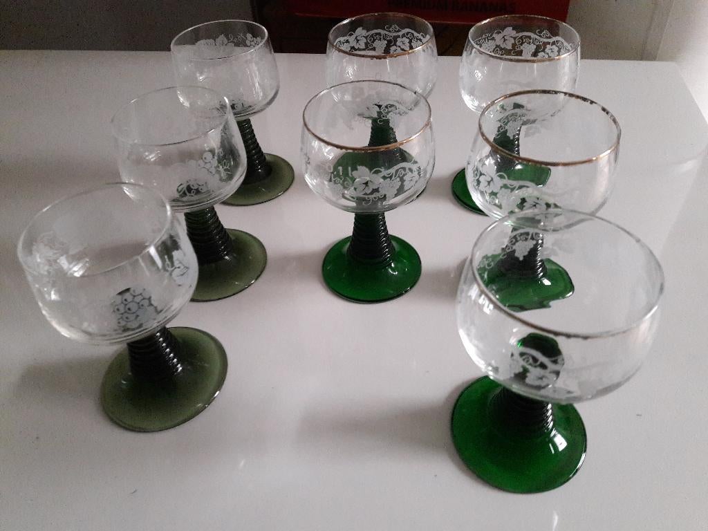 8 vintage Roemer wijnglazen groene voet, Ophalen