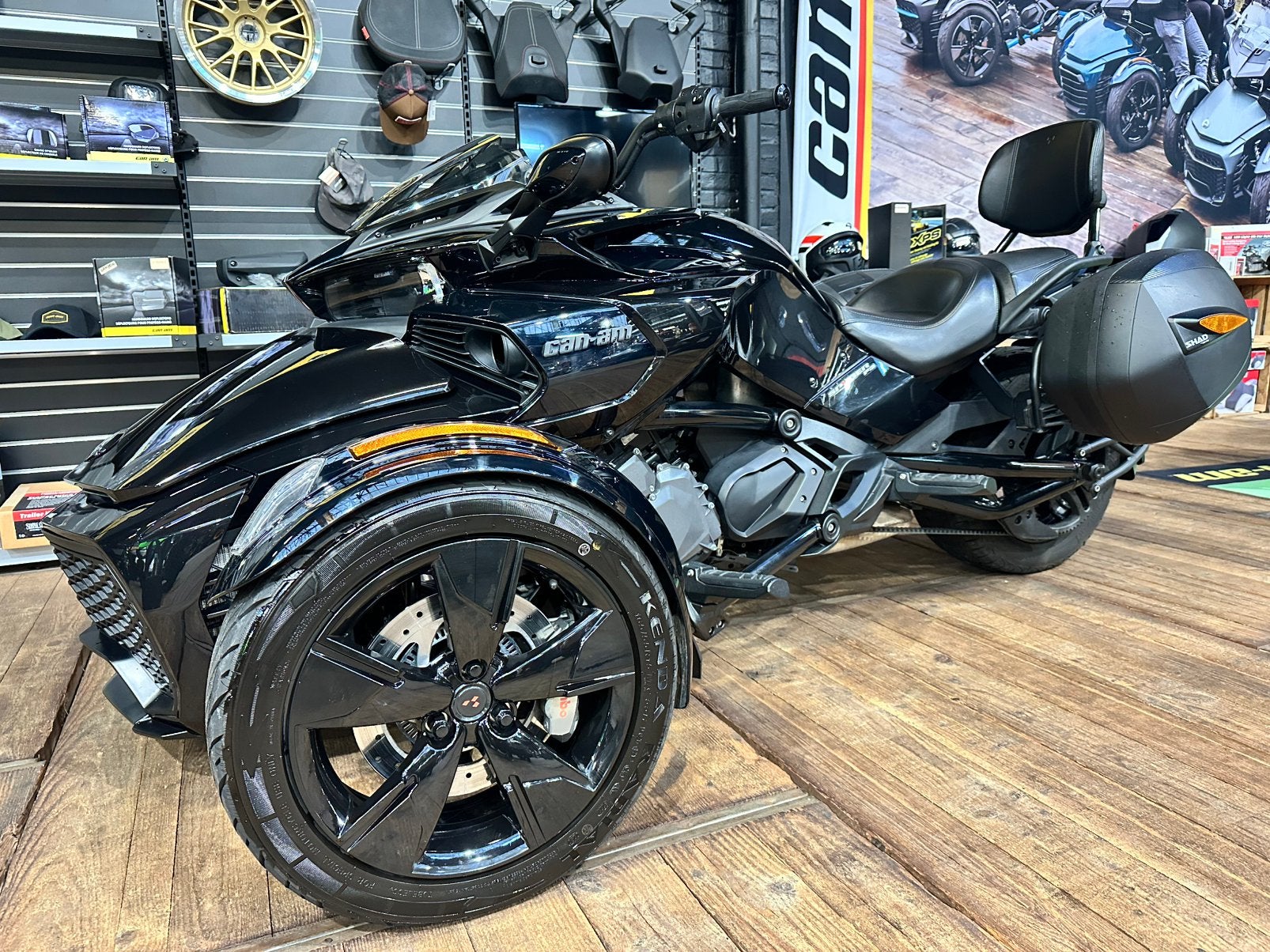 : Can-Am Spyder F3 — 2023 — 14.100 km — 1 jaar garantie, 3 cilinders, Meer dan 35 kW