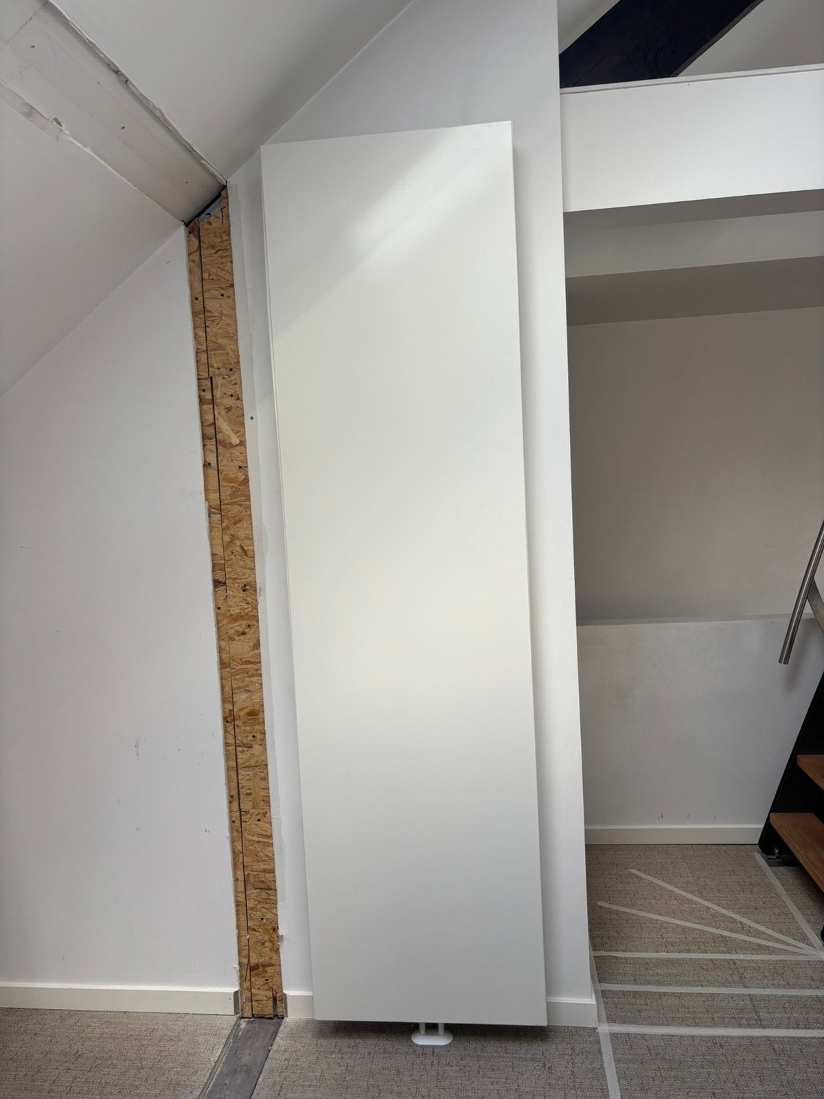 2 radiateurs plats, très bon état !, Bricolage & Construction, Enlèvement, Comme neuf