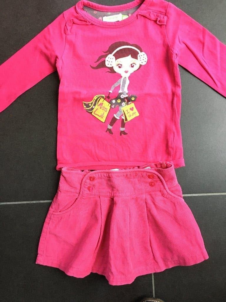 set Rokje roos met t-shirt maat 86 (18mnd), Enfants & Bébés, Vêtements de bébé | Taille 86, Enlèvement ou Envoi, Ensemble, Comme neuf