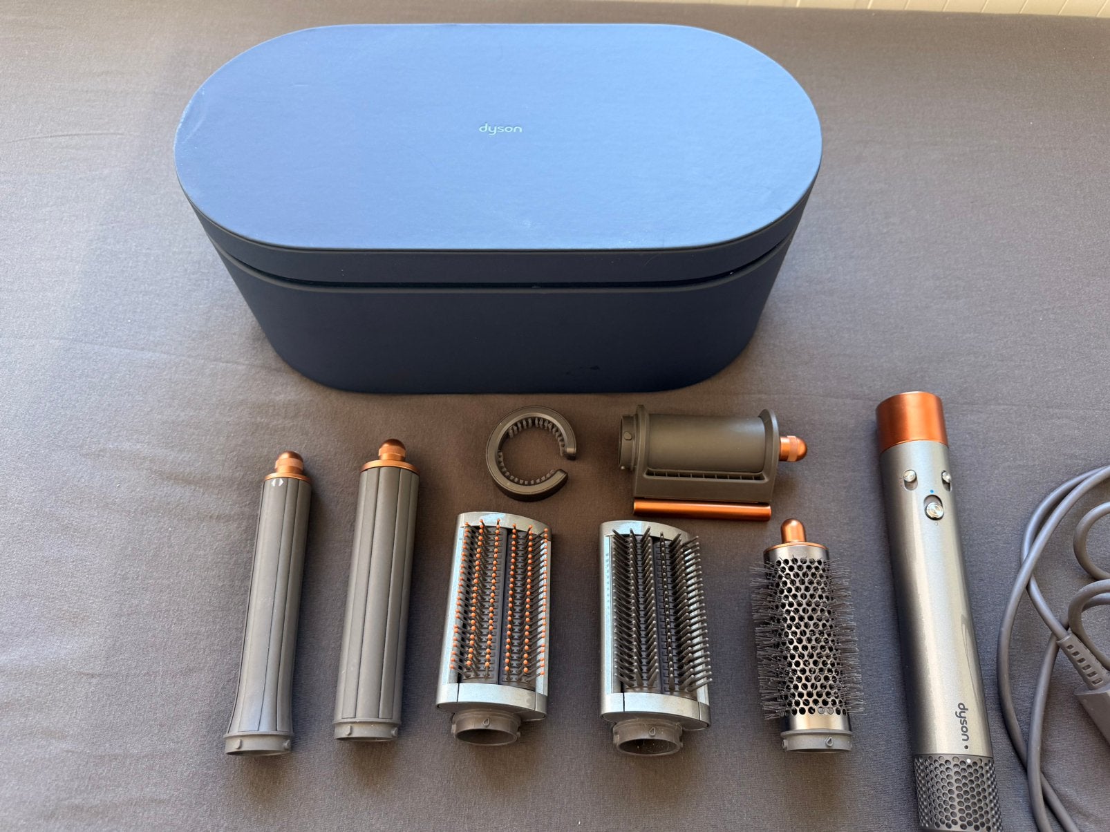 Dyson Airwrap Complete – Très bon état, Bijoux, Sacs & Beauté, Enlèvement, Comme neuf