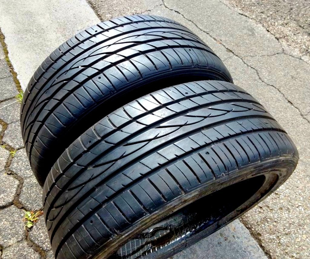 2 très bons pneus été 205/45-16, Autos : Pièces & Accessoires, Pneus & Jantes, 16 pouces, Pneus été, 205 mm, Pneu(s)