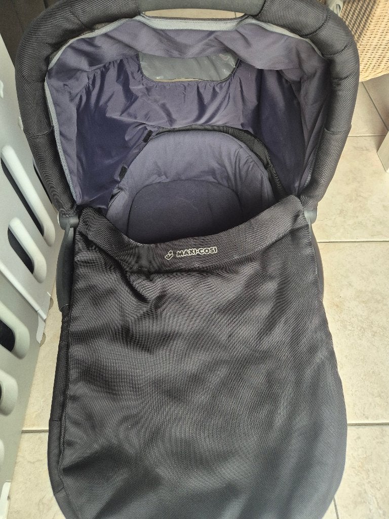 Maxi-Cosi draagmand / reiswieg +2 warme voetenzakken, Ophalen, Gebruikt, Maxi-Cosi