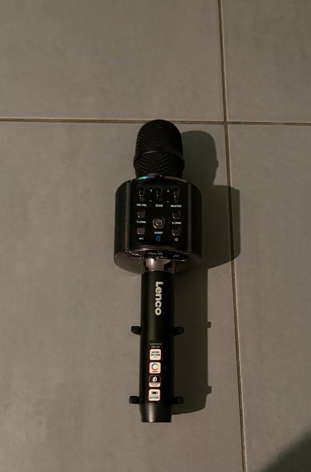 Microphone karaoké Bluetooth Lenco BMC-090 avec haut-parleur, Enlèvement ou Envoi, Comme neuf