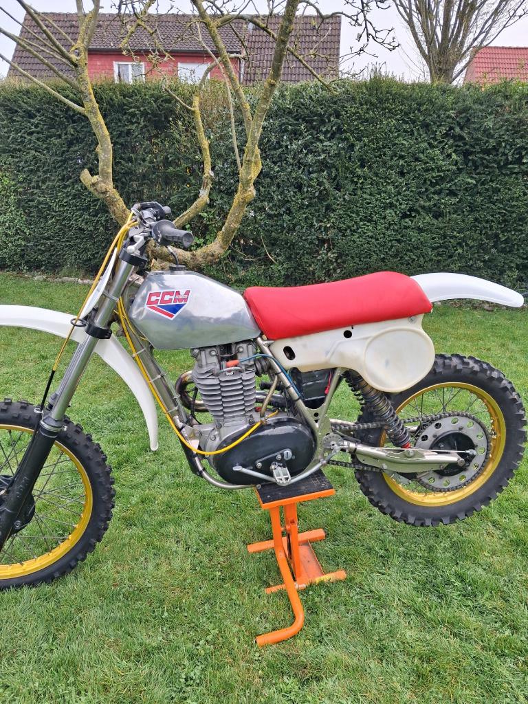 TWINSHOCKERS CCM BSA MAICO HUSQVARNA CROS EN ENDURO, Motoren, Occasion, Crossmotor, 11 kW of minder, Automaat
