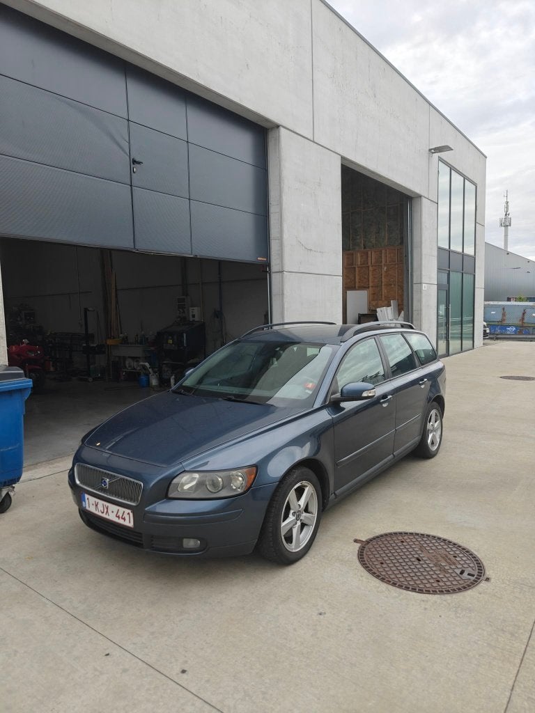 Volvo v50 2.0D 2006 motor defect, Autos, Volvo, Boîte manuelle, Particulier, V50, Euro 3