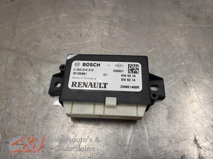 PDC Module van een Nissan Interstar, Gebruikt, -, -, Ophalen of Verzenden
