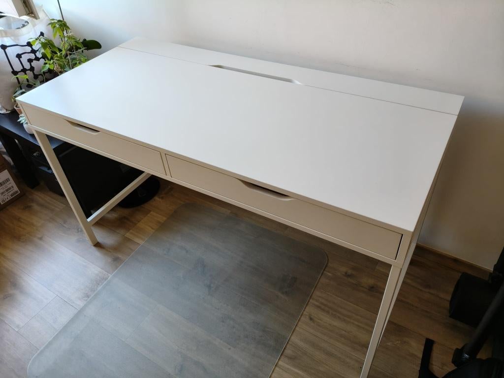 Bureau Alex Ikea, Ophalen, Hout, 132 cm, Schoolbureau
