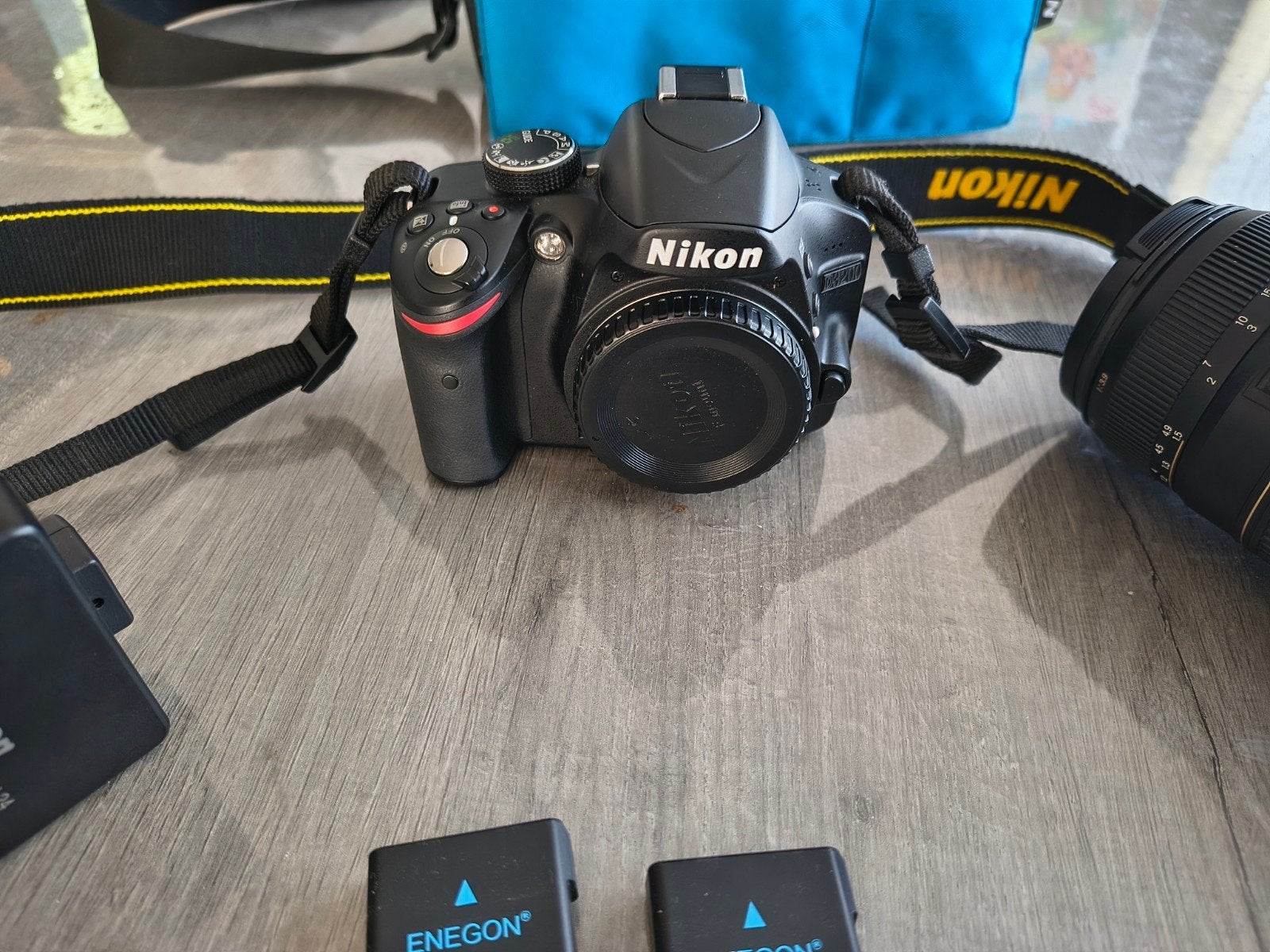 Nikon D3200 DSLR + 18-55 VR II + 70-300 Tele + Tas + extras, Audio, Tv en Foto, Fotocamera's Digitaal, Nikon, Draagriem, Zonnekap