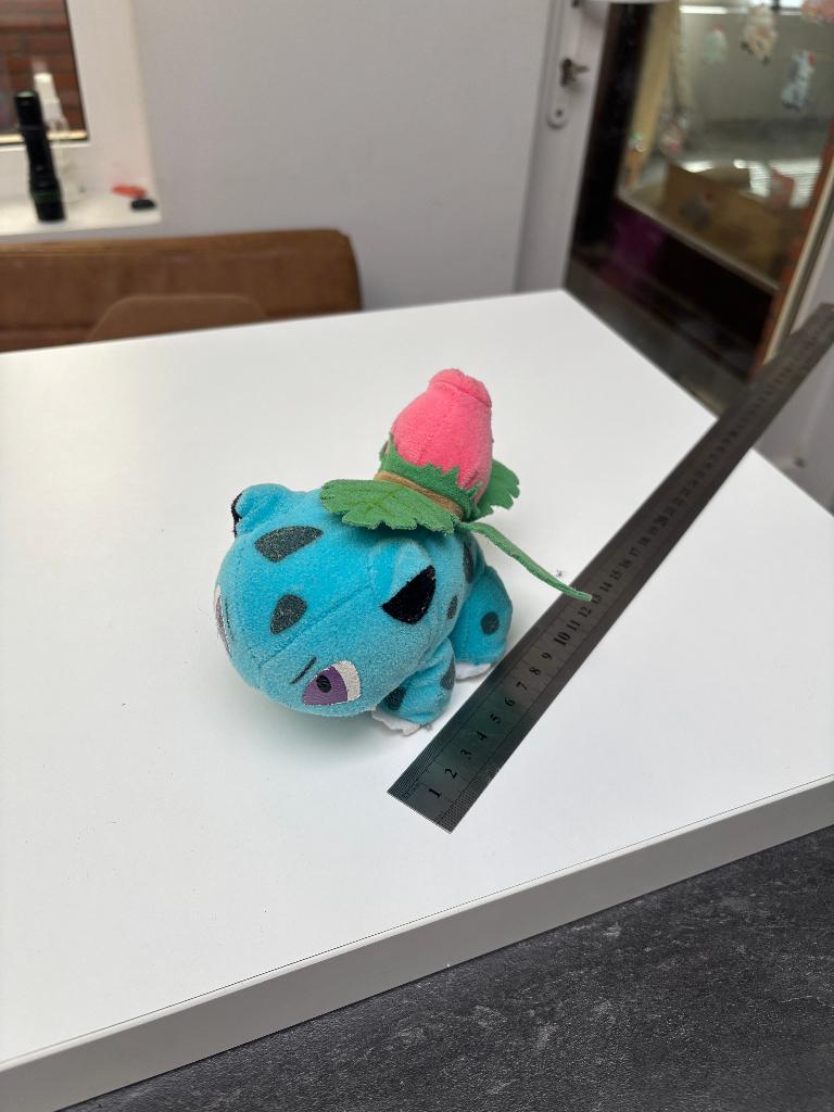 Pokémon Ivysaur pluche knuffel 12 cm, Enlèvement ou Envoi, Rose, Utilisé, Pokémon