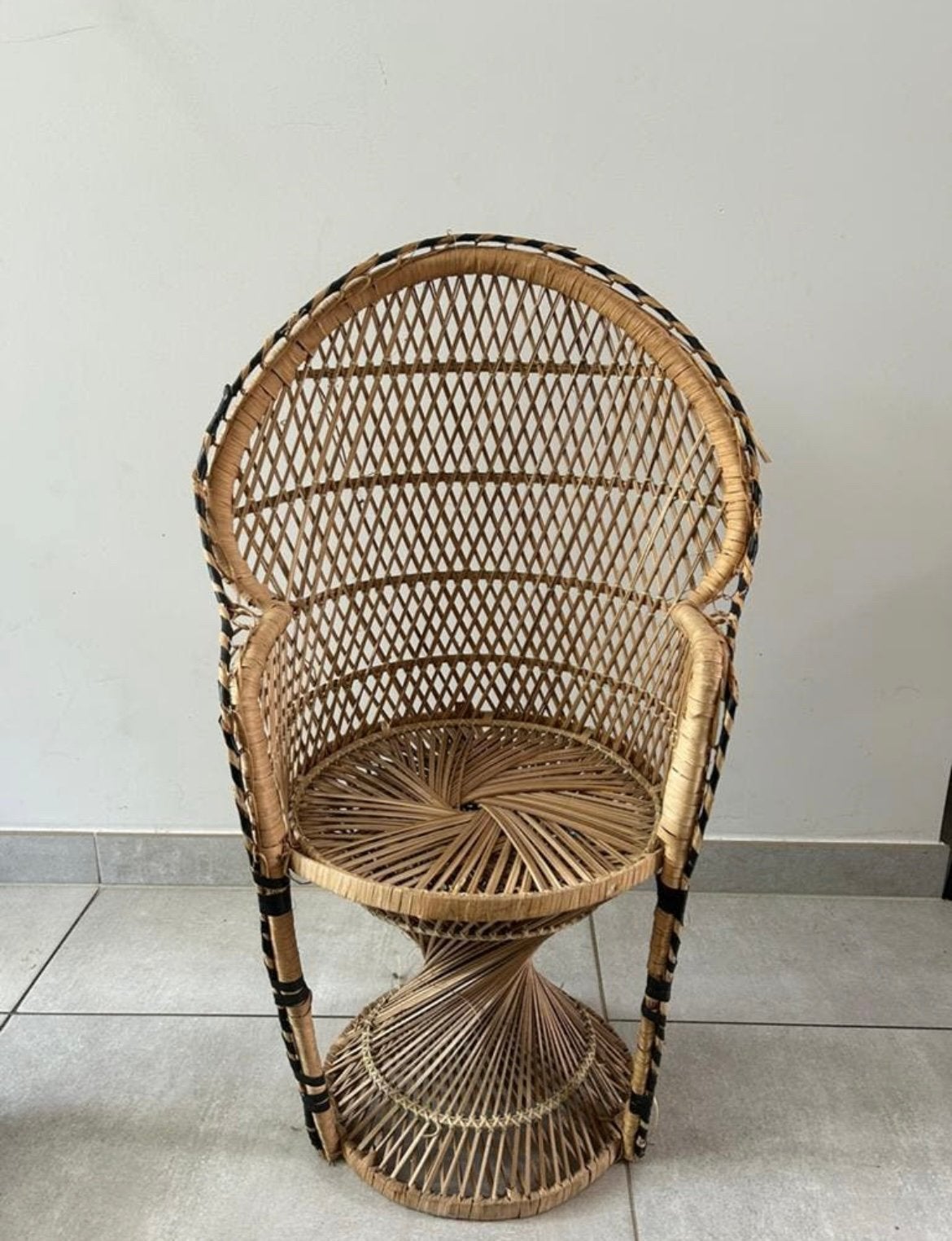Vintage rotan Emmanuelle stoel, Ophalen
