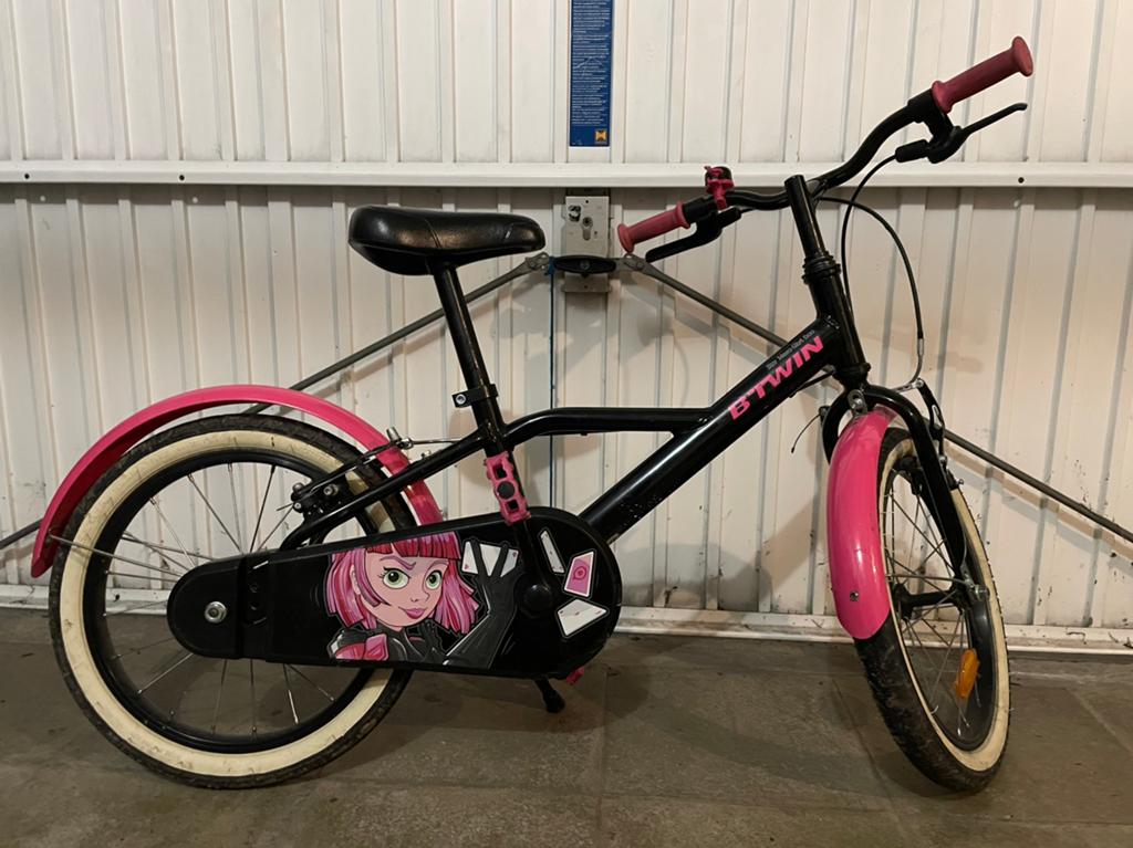 Kinderfits, Enlèvement, Comme neuf