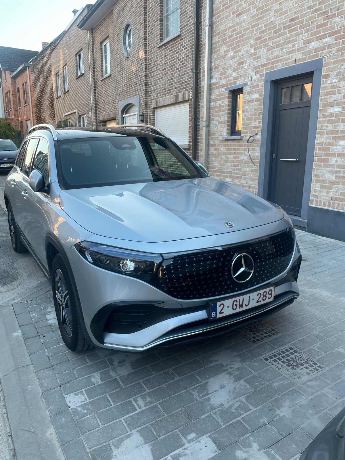 Mercedes Benz EQA Elektric, Argent ou Gris, Achat, 4 portes, Entreprise