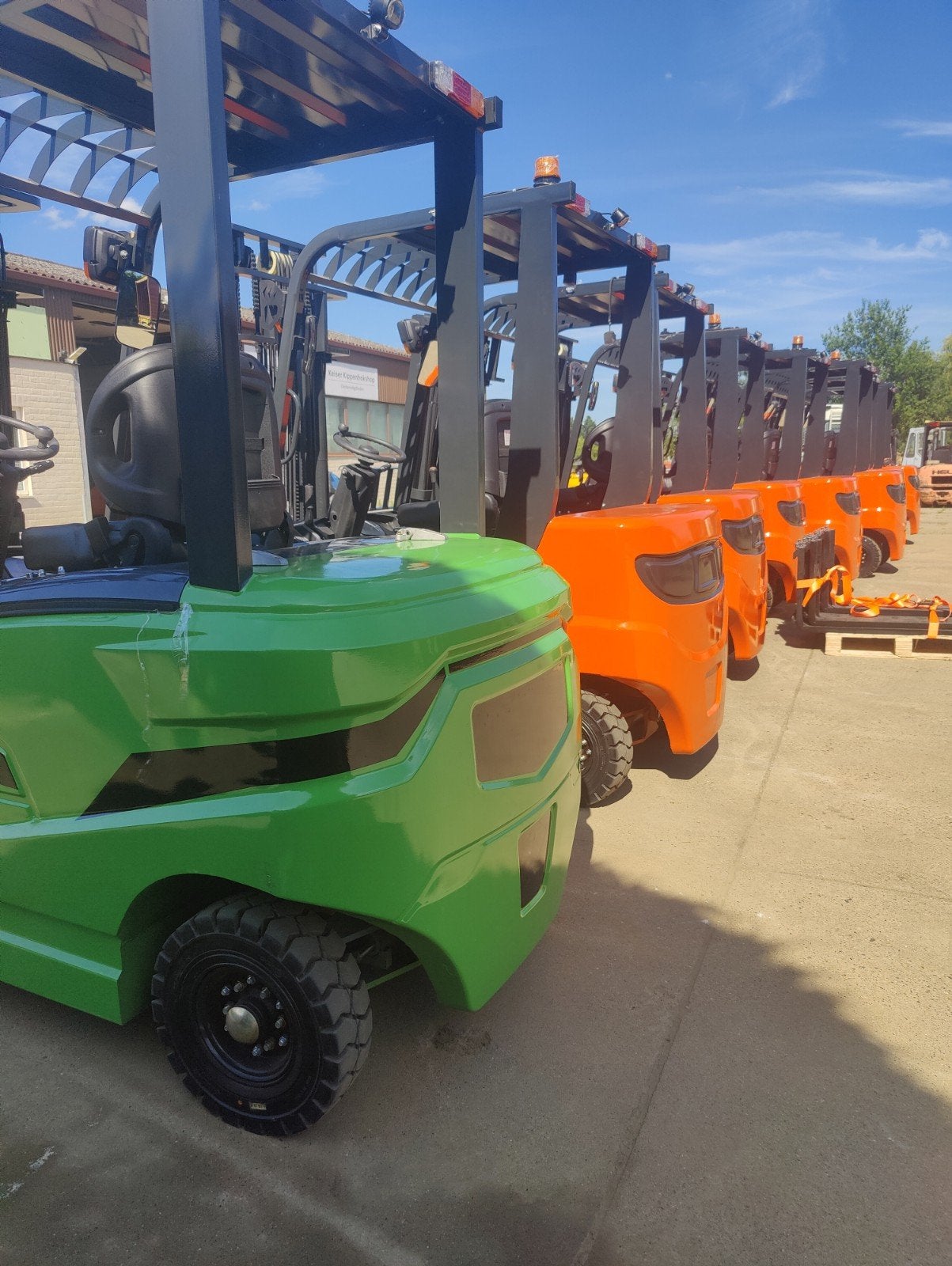 Nieuwe heftruck 2 ton vanaf 8500 euro vorklift, Ophalen