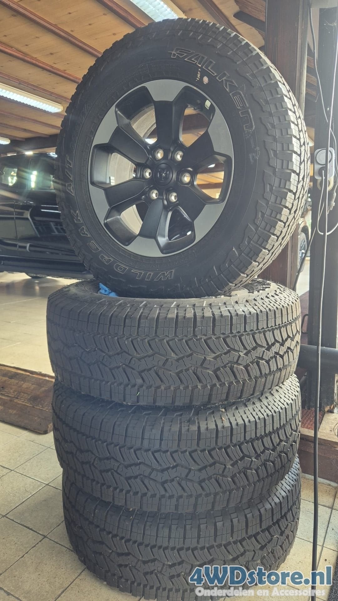 Ram DT 2019 TOT NU REBEL BAND/VELG COMBINATIE MET SENSOREN M, -, -, Banden en Velgen, Nieuw