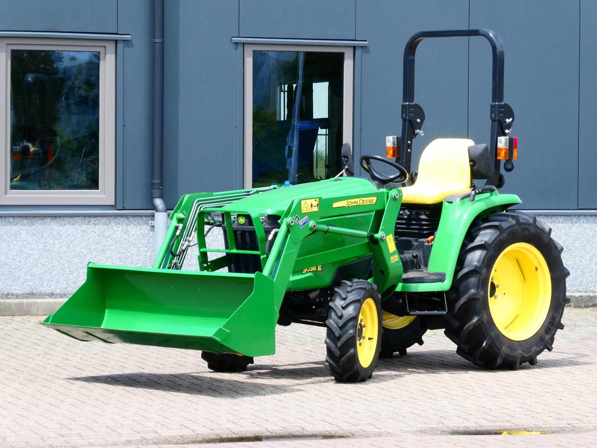 John Deere 3036E 4wd HST / 00987 Draaiuren / Voorlader, John Deere, Gebruikt, De Maalstroom 3
8255 RN  Swifterbant, VM Service