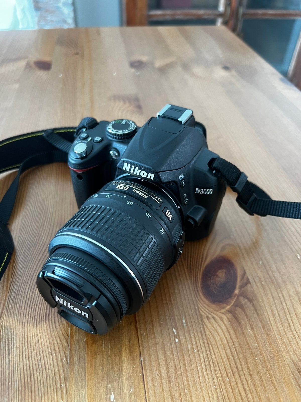 Nikon D3000 + opberg tas, TV, Hi-fi & Vidéo, Enlèvement, Utilisé, Nikon