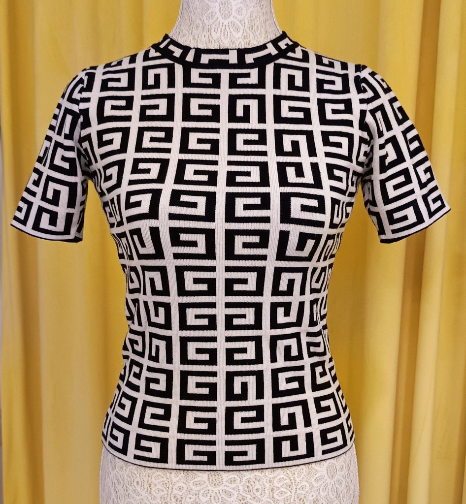 Short-sleeved top. Size XS/S, Kleding | Dames, Overige kleuren, Fashion, Ophalen of Verzenden, Zo goed als nieuw