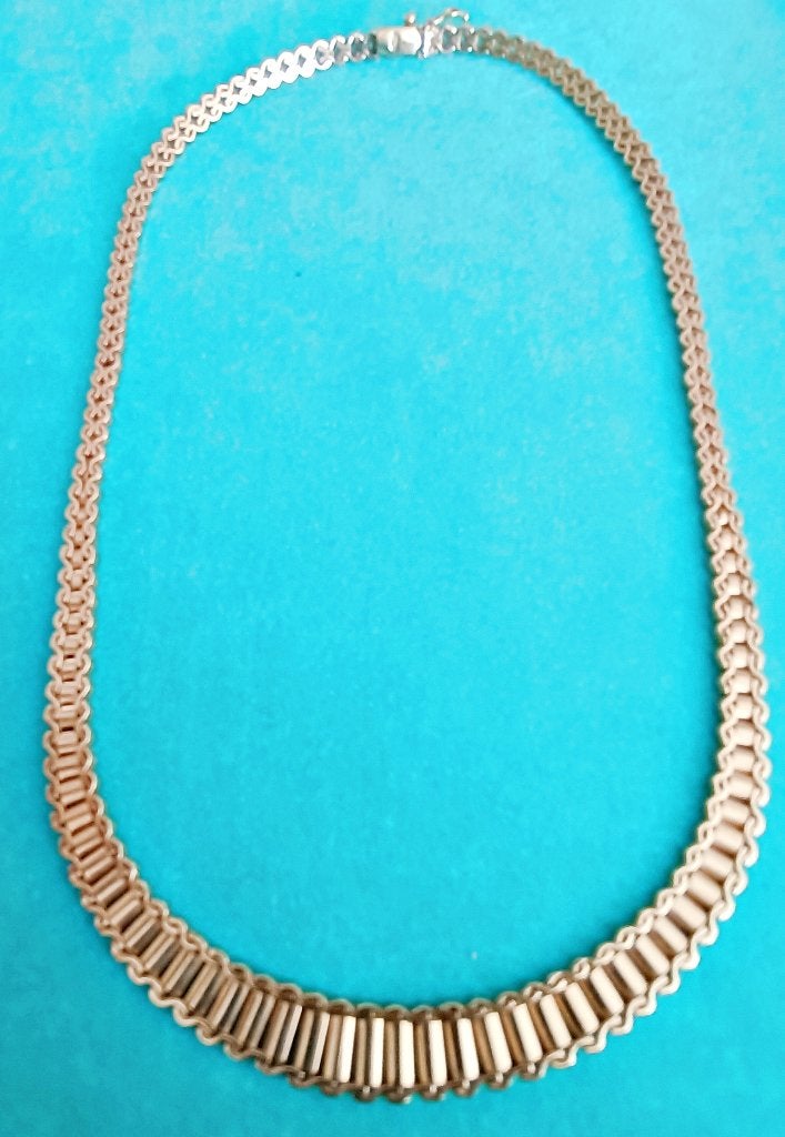 Collier semi-rigide style Cléopâtre/Frange or jaune 18K NEUF, Enlèvement, Neuf, Or, Or