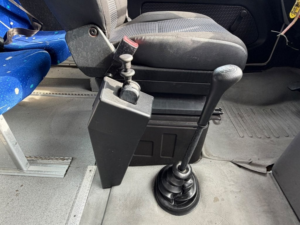 Mercedes Vario 0813 (Stock ID 47527) — 20