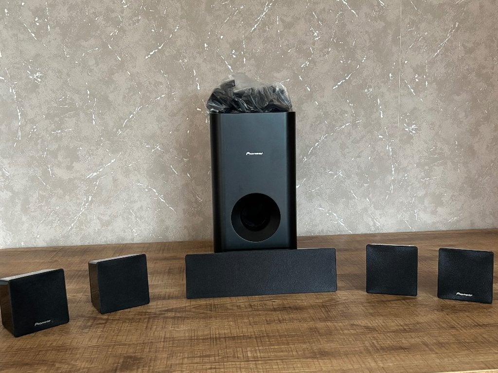 Pioneer 5.1 Luidsprekerset S-BD212SW + ophangbeugels, Enlèvement, Compatible son surround/home cinéma, Kit home cinéma, 150 watts ou plus