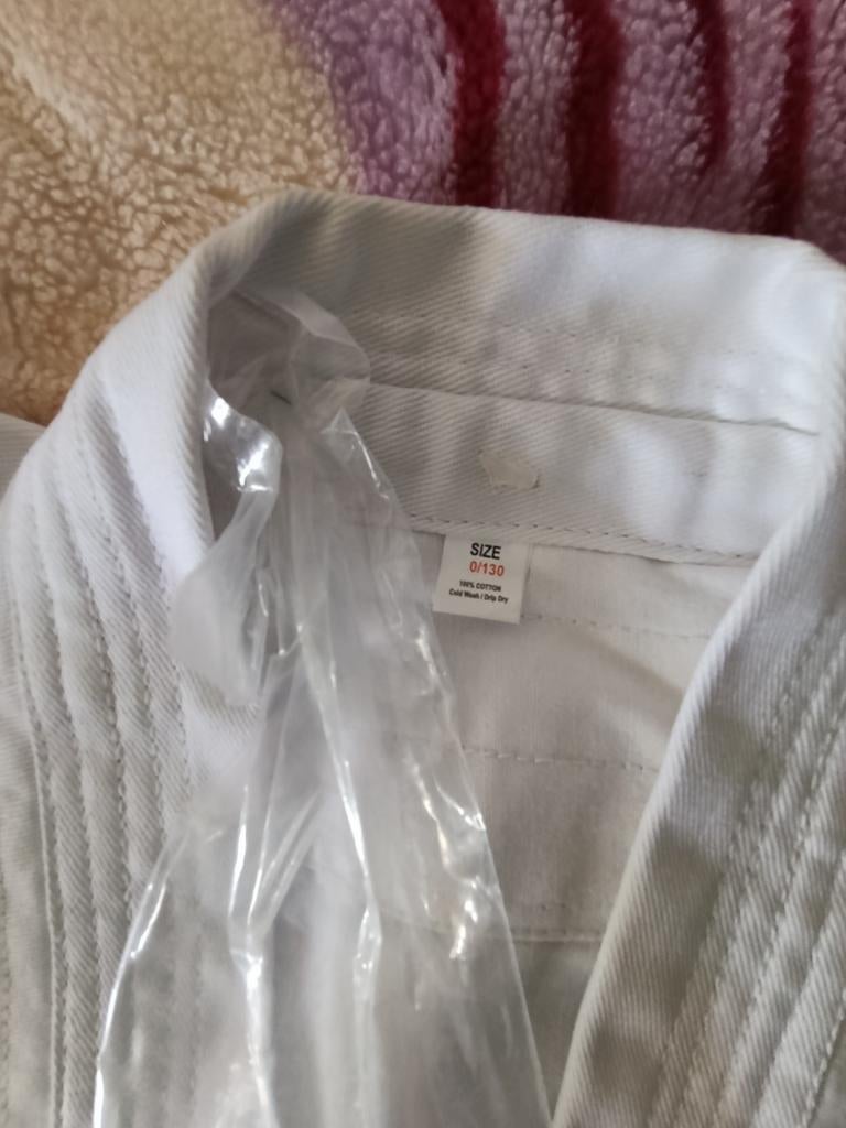 Kimono judo neuf pour enfant, Judo