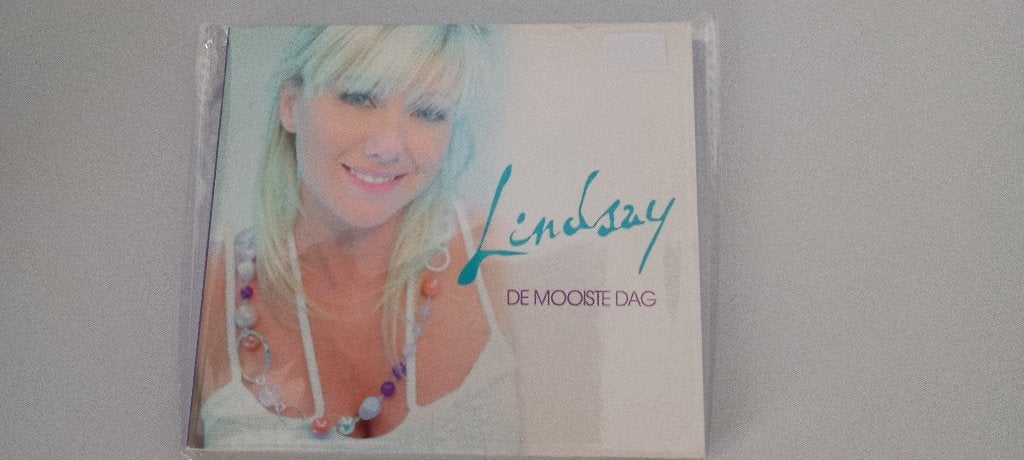 Cd Lindsay De mooiste dag 2009, Ophalen of Verzenden, Zo goed als nieuw, Levenslied of Smartlap, Inclusief boekje