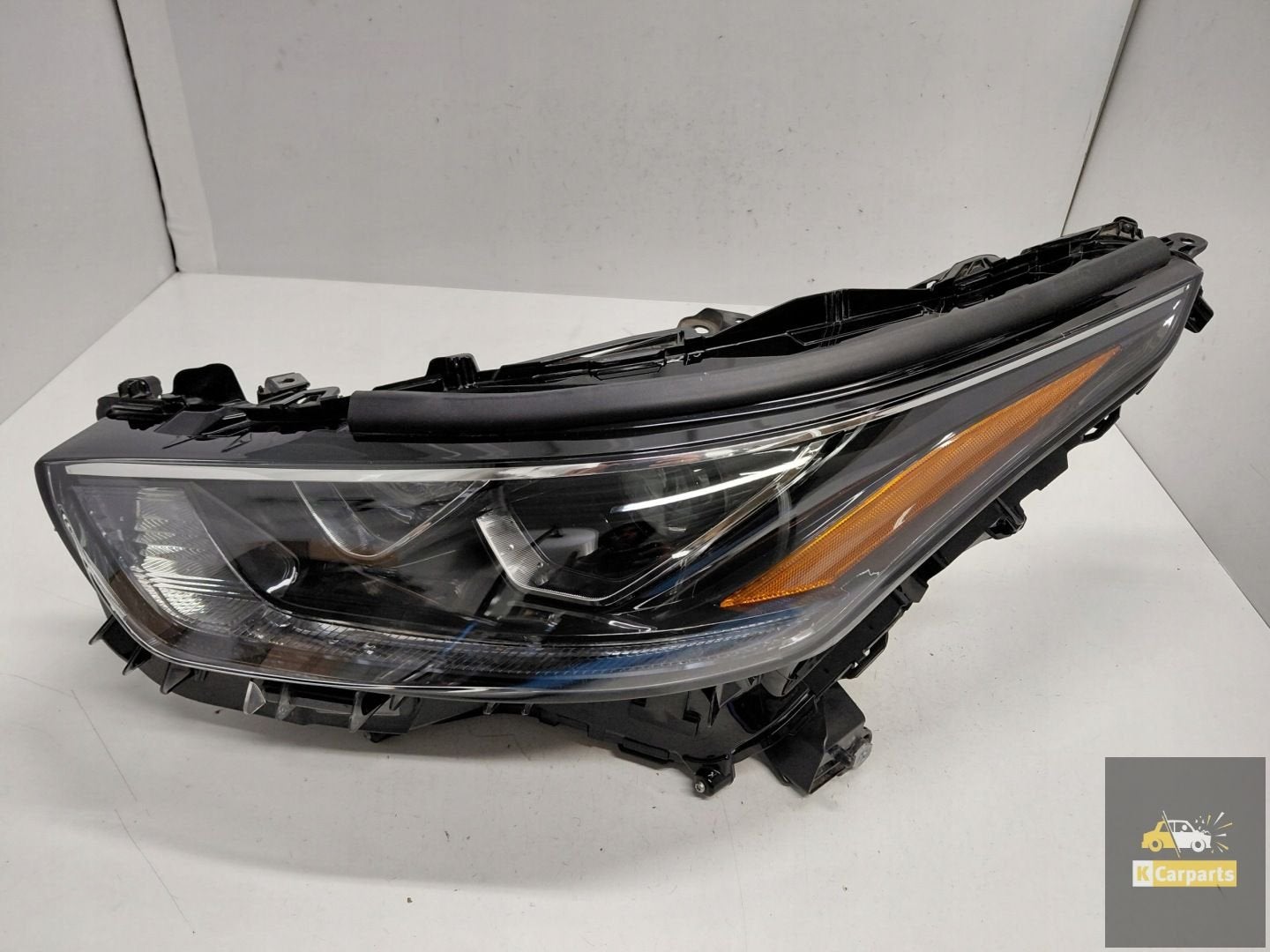10100-8A06K, Toyota Highlander IV Full Led-lamp links, Info@toyota.co.jp, Gebruikt, Toyota Motor Corporation, Toyota-Cho 1
471-8571  Toyota City