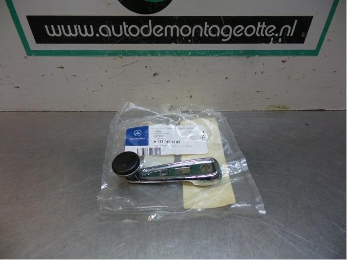 Manivelle de vitre d'un Mercedes 200 - 500, Neuf, -, 3 mois de garantie, -