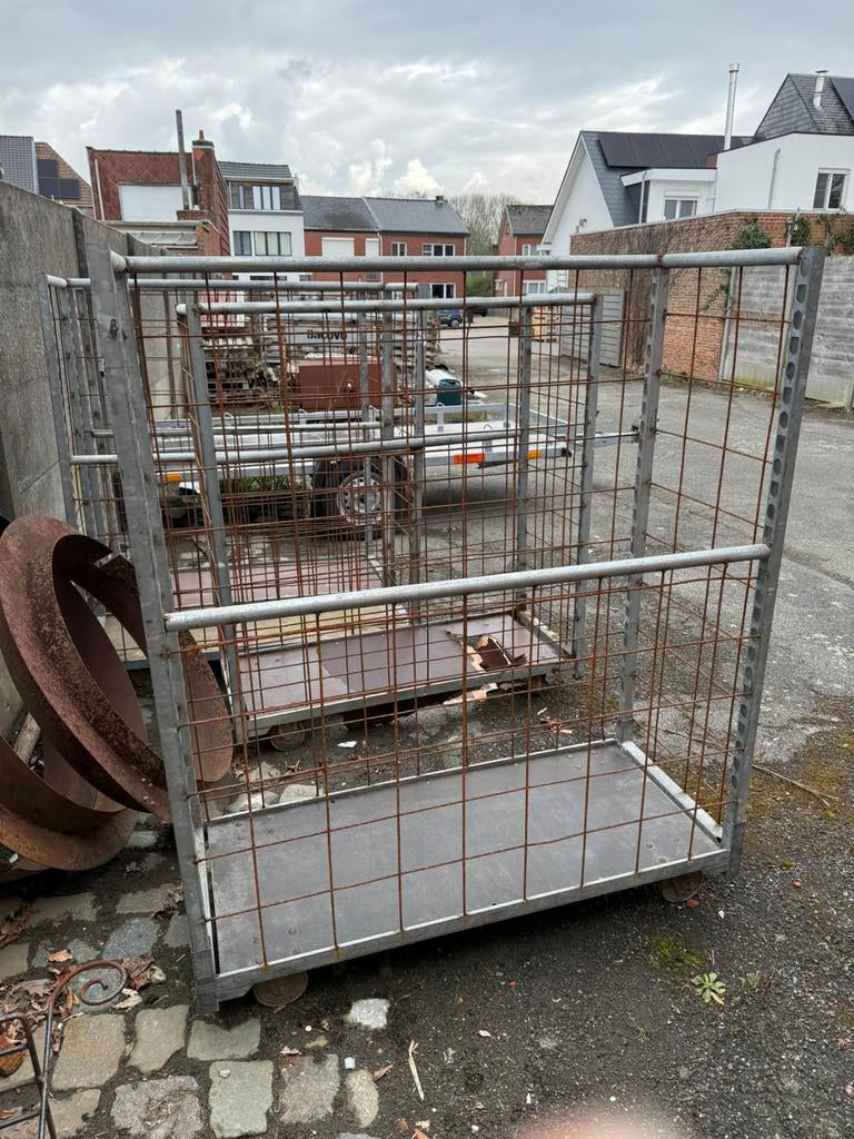 Kar op wielen, Enlèvement, Comme neuf