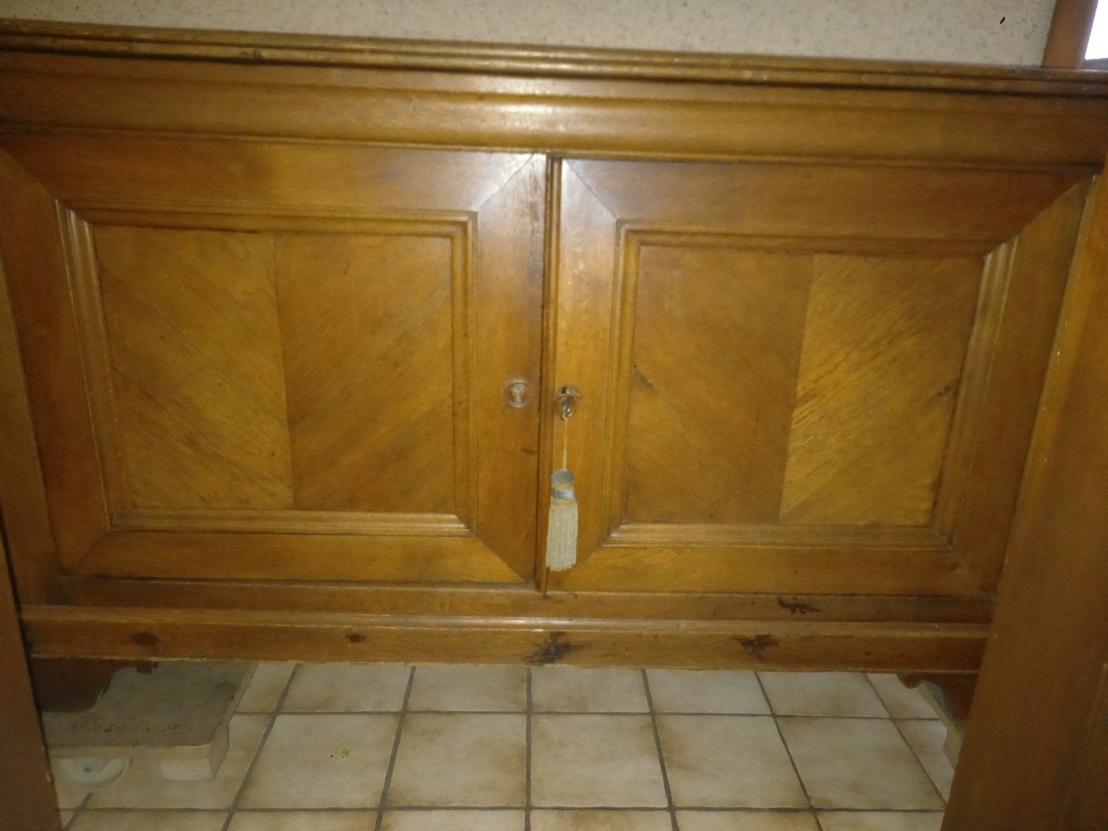 coffre   massif chêne  H 55 X 95 X 50, Enlèvement ou Envoi