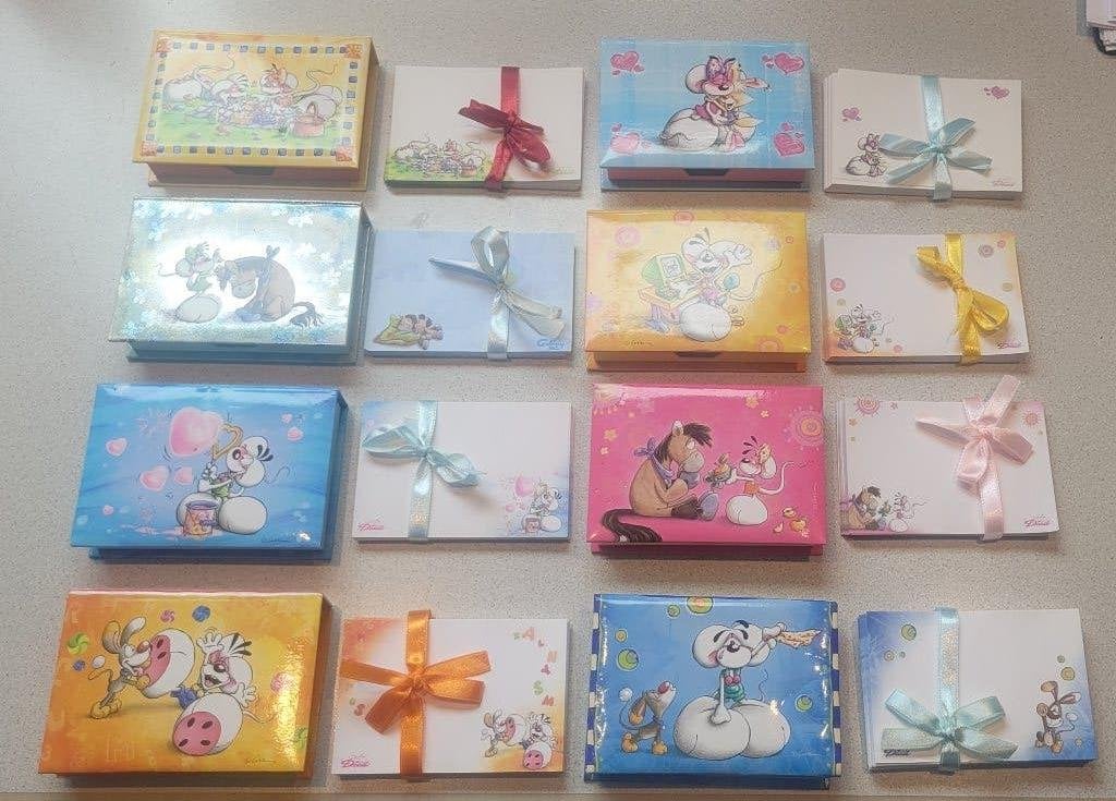 Blokken met Speciale Blaadjes ** en Boxen met Blaadjes**, Verzamelen, Diddl, Ophalen of Verzenden, Verschillende figuren, Zo goed als nieuw