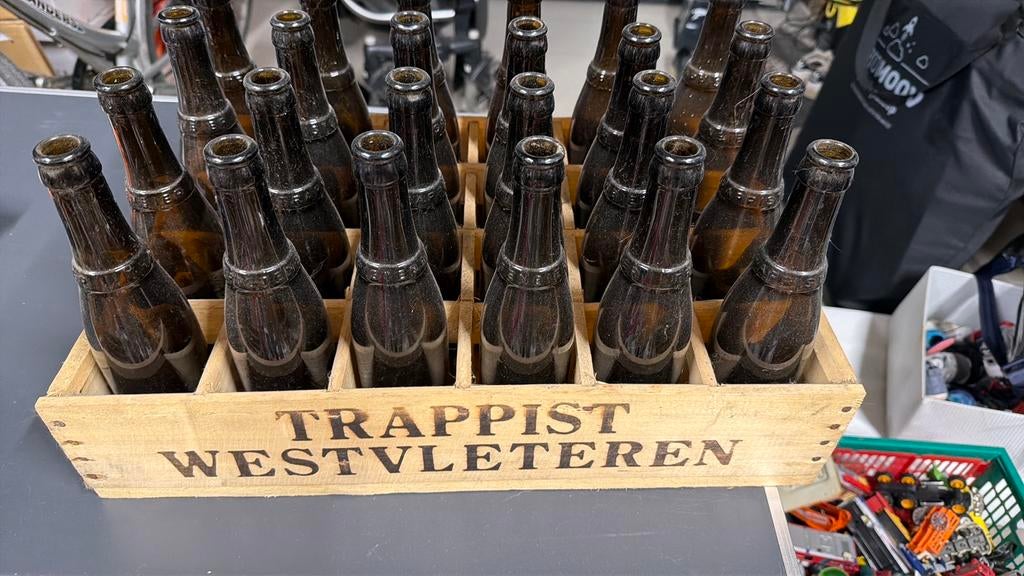 Lege bak west- vleteren, Verzamelen, Ophalen, Zo goed als nieuw