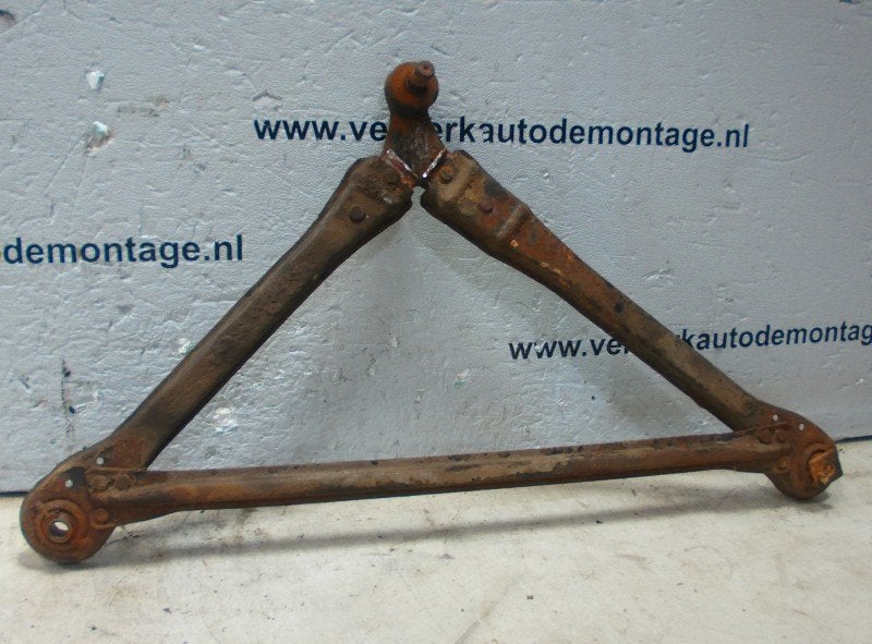 DRAAGARM LINKS VOOR Ford Taunus (01-1970/02-1976), Gebruikt, Henry-Ford-Straße  1
50735  Köln, DE, Ford-Werke GmbH, Kunden@ford.com