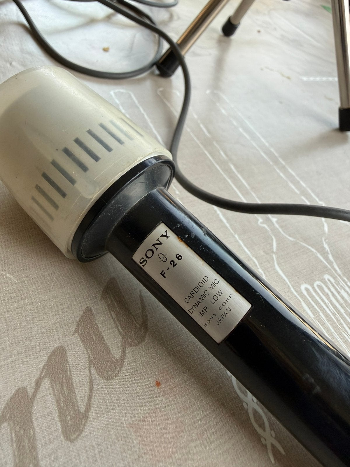 Microfoon sony F-26, Audio, Tv en Foto, Ophalen, Zo goed als nieuw