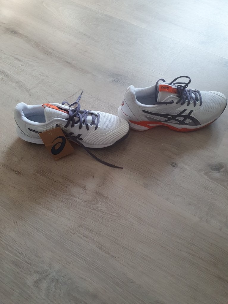 Chaussures de tennis Asics, Enlèvement ou Envoi, Neuf, Chaussures, Autres marques
