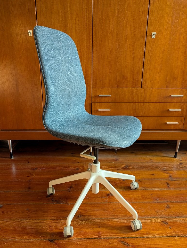 Chaise de bureau IKEA LÅNGFJÄLL - bleu, Maison & Meubles, Chaises de bureau, Enlèvement, Utilisé, Bleu, Chaise de bureau