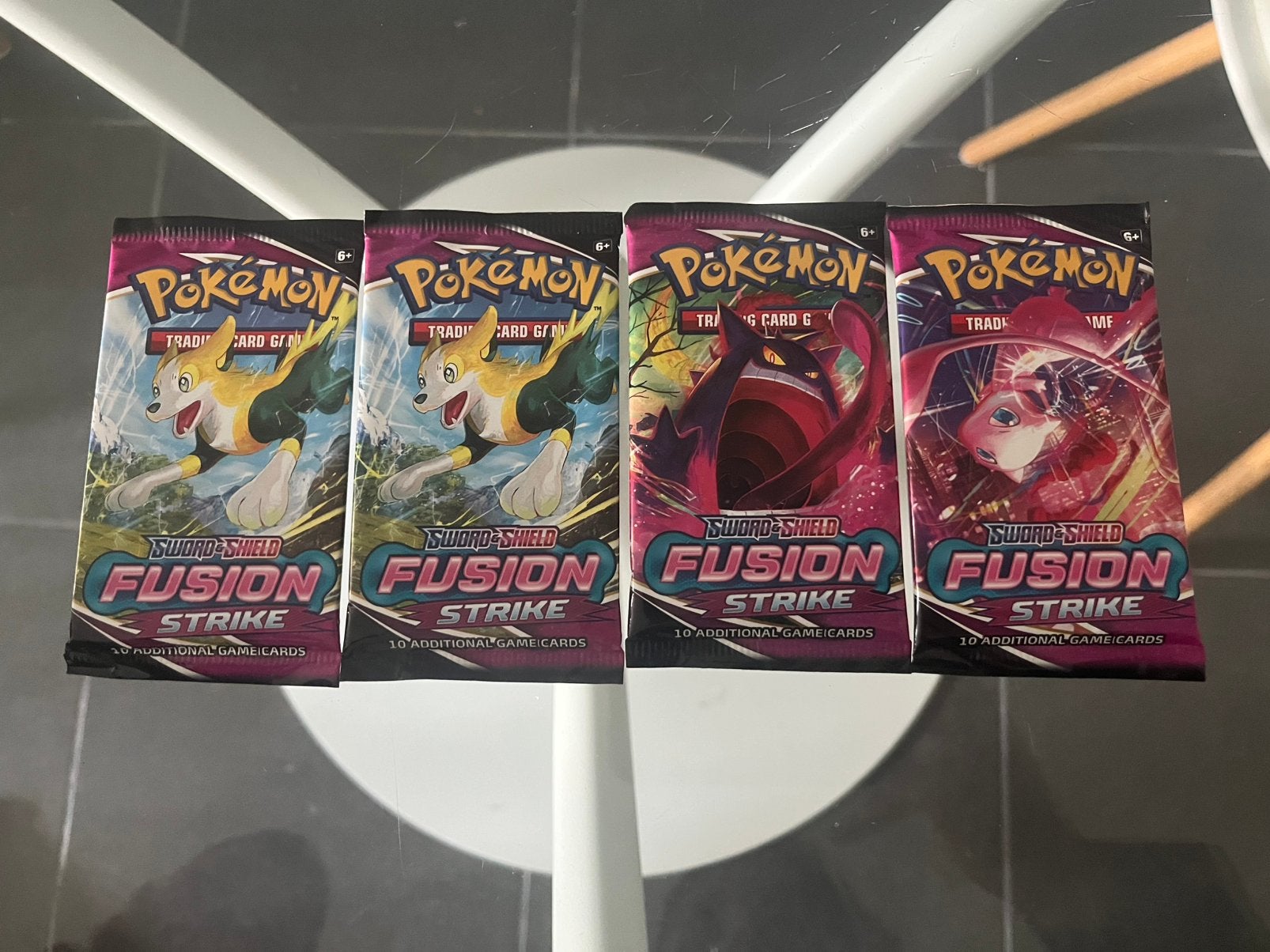 Fusion Strike packs, Hobby en Vrije tijd, Ophalen, Nieuw, Booster